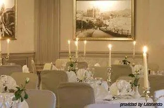 Palm Court Hotel