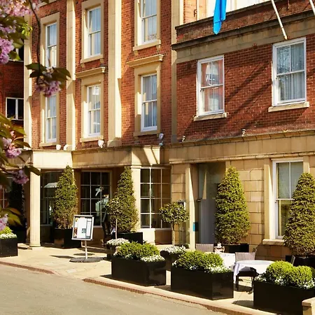 Palm Court Hotel 3*