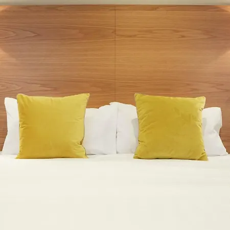 Palm Court Hotel 3*