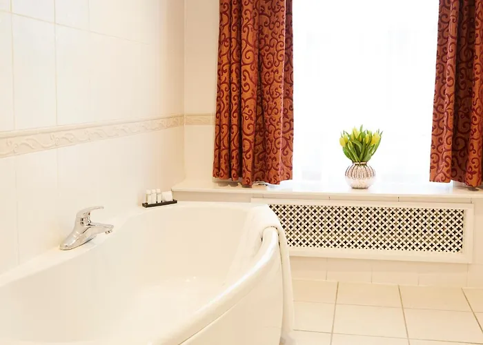 Palm Court 3* Scarborough