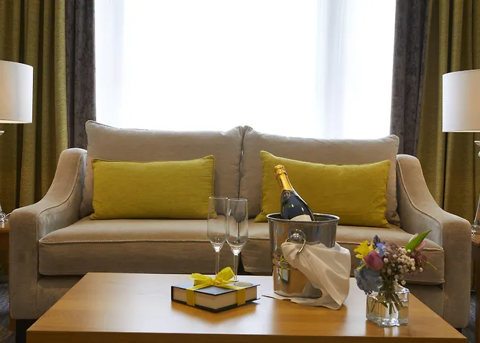 Palm Court 3* Scarborough