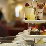 Palm Court Hotel 3*